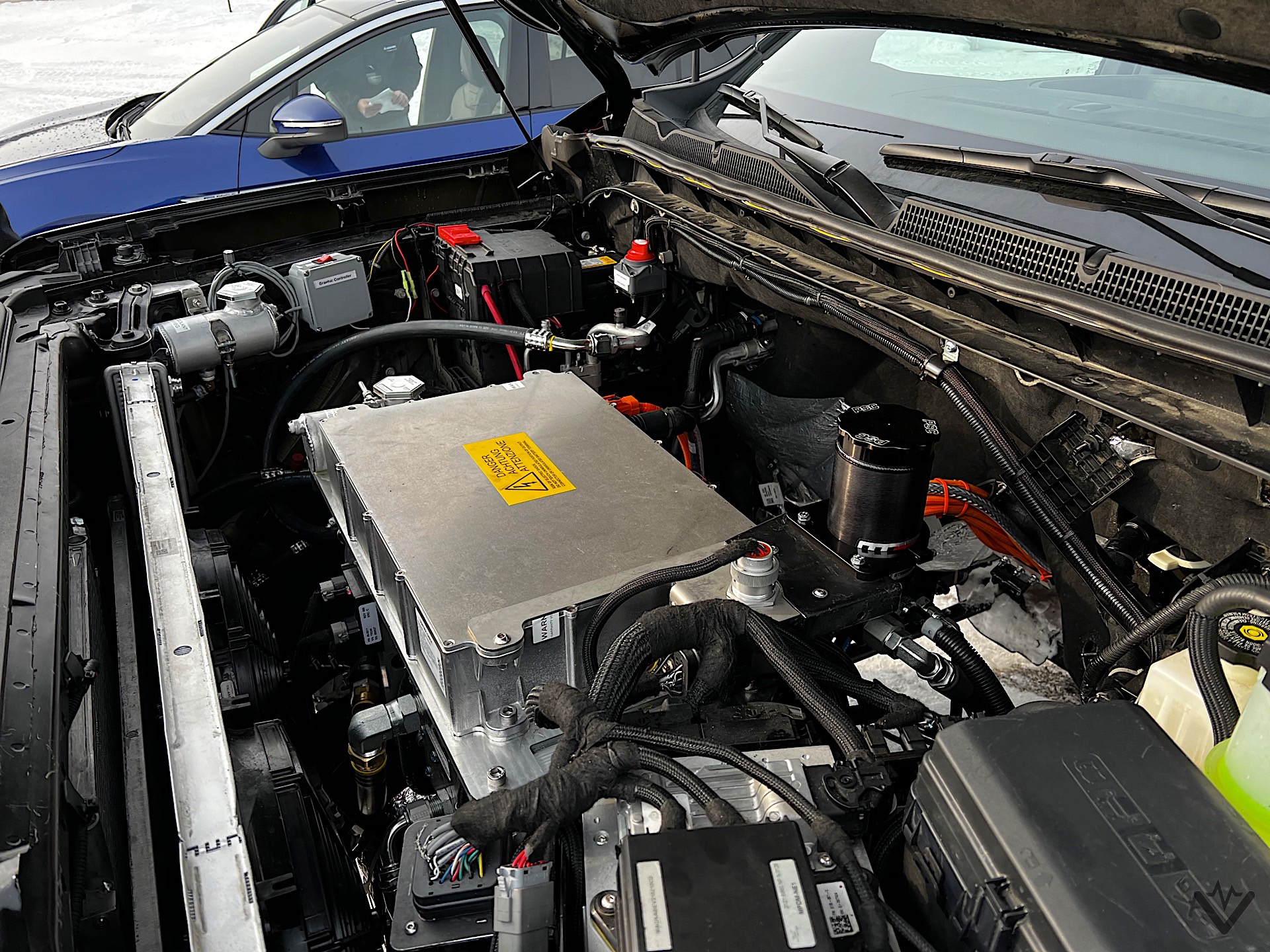 Magna EtelligentForce 1