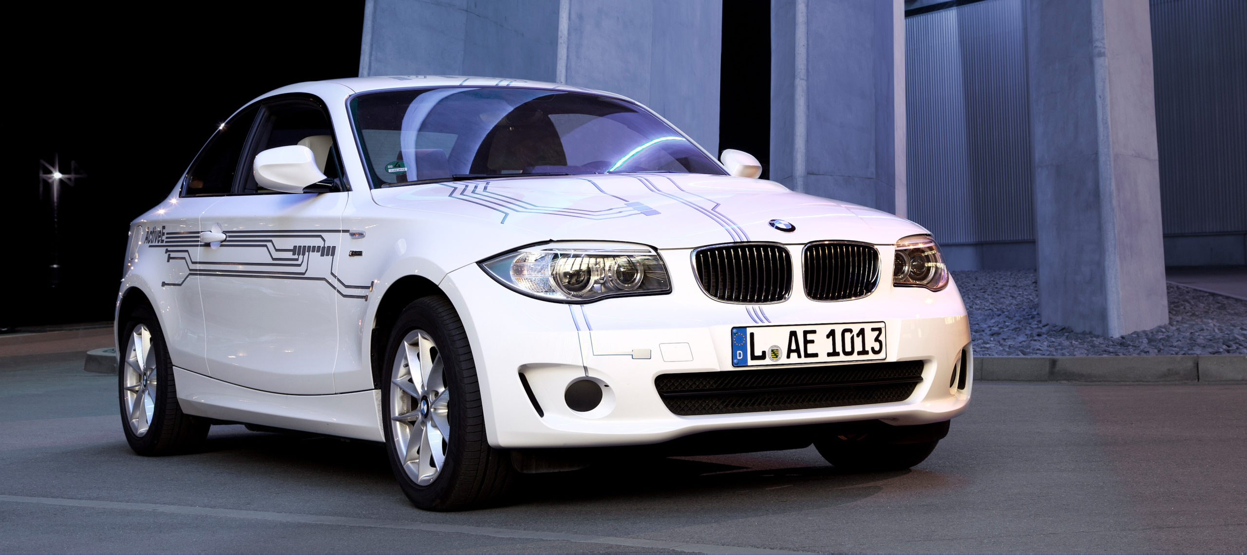 P90108472 highRes bmw activee 12 2012 1
