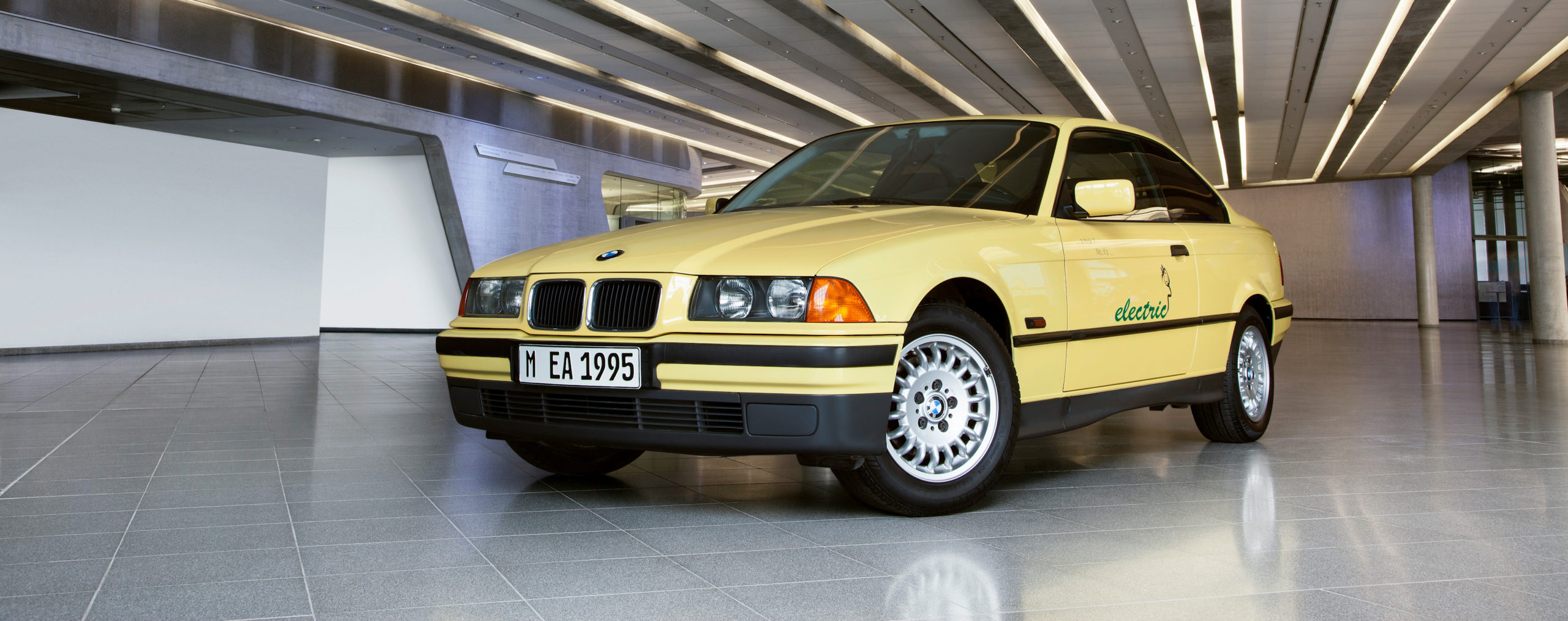 P90108495 highRes bmw electric 12 2012